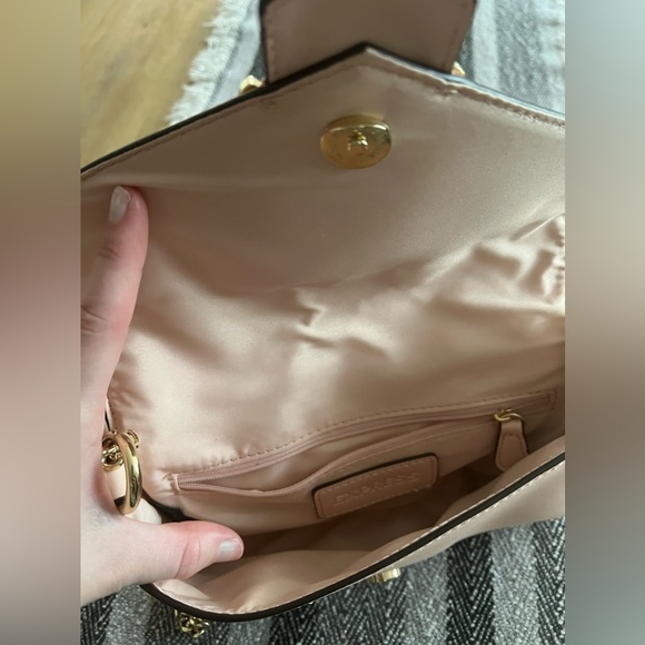 Purse - Picture 2 of 3